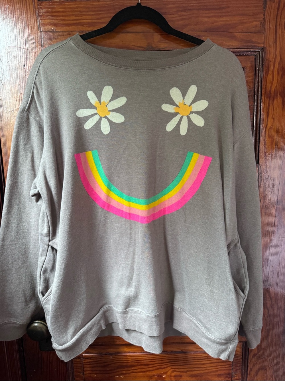Natural Life Comfy Pocket Sweatshirt – Rainbow Smiley – Large